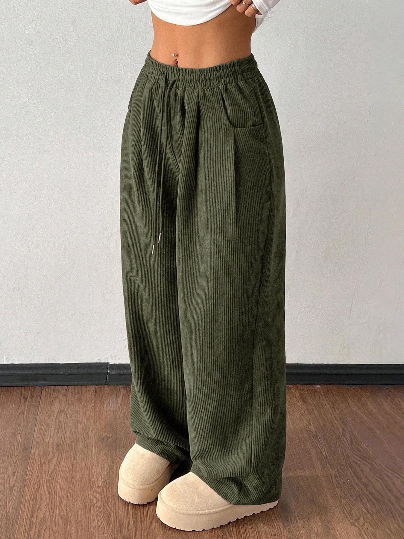 In-stock Amazon Hot-selling 2026 Autumn Winter New Corduroy Wide-leg Pants For Women Loose And Drapey Casual Pants